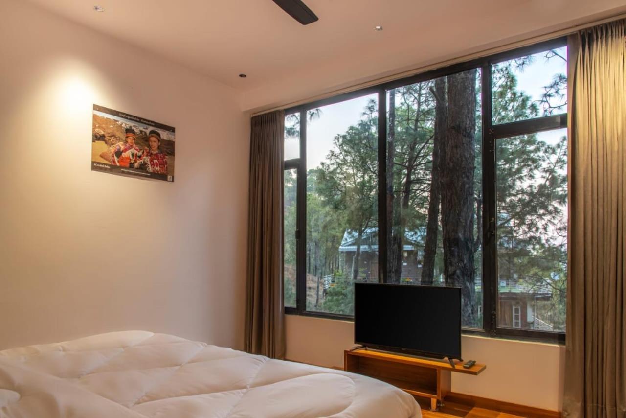 Hills Accomodation Kasauli Exterior foto